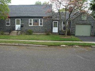 1st image of 2776 Wallace Ave