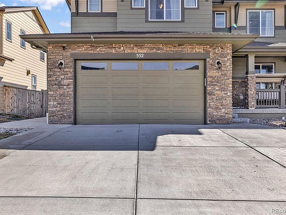 3rd image of 552 W 128th Place