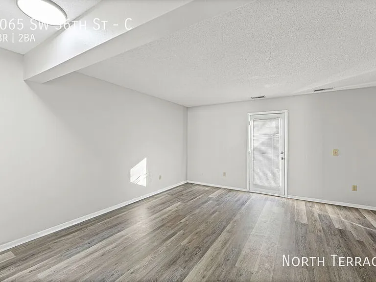 Capstone Townhomes — Photo 60