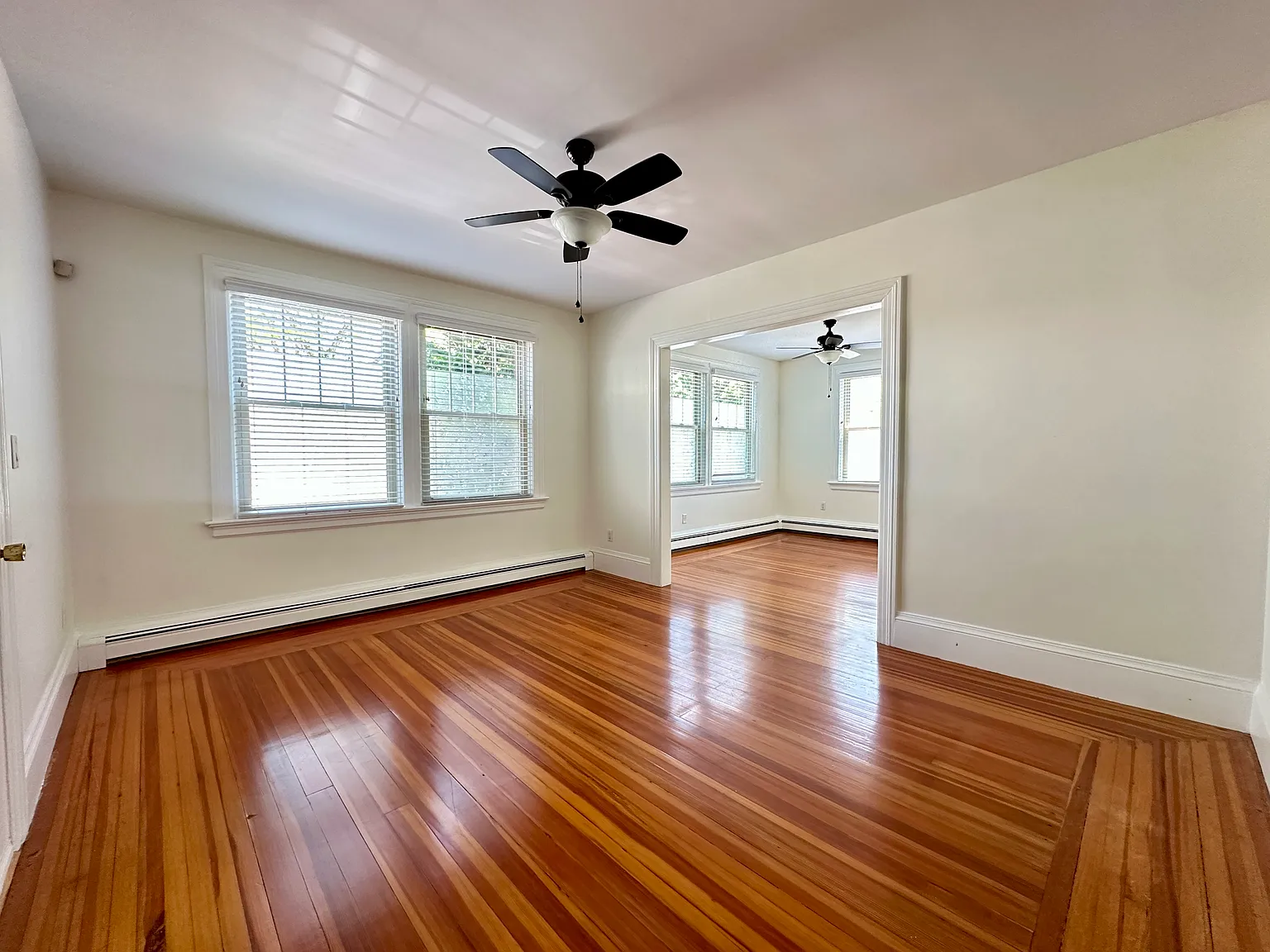 1 bed, 670 sqft, $1,900 — Photo 2