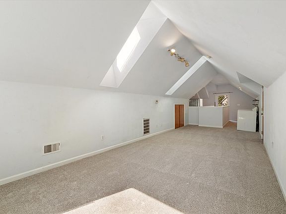3rd image of 1437 Milwaukee St #1437