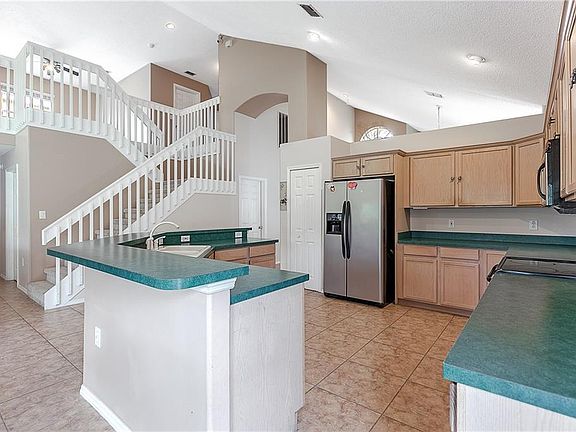 4th image of 1044 Lake Biscayne Way