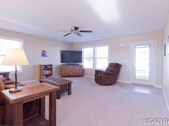 5th image of 1900 Greenview Ct