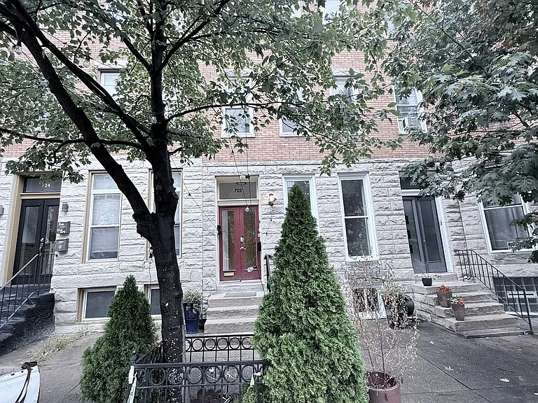 722 Newington Ave #A — Photo 2