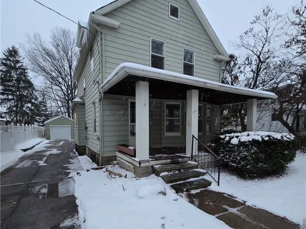 17717 Woodbury Ave, Cleveland, OH 44135