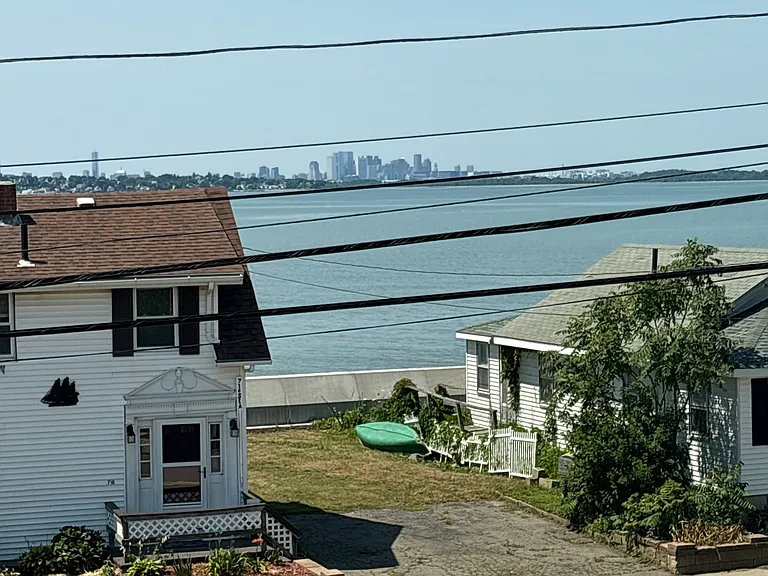 713 Sea St #1 — Photo 2