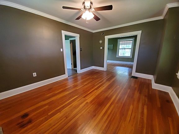 4th image of 2116 Glenway Ave