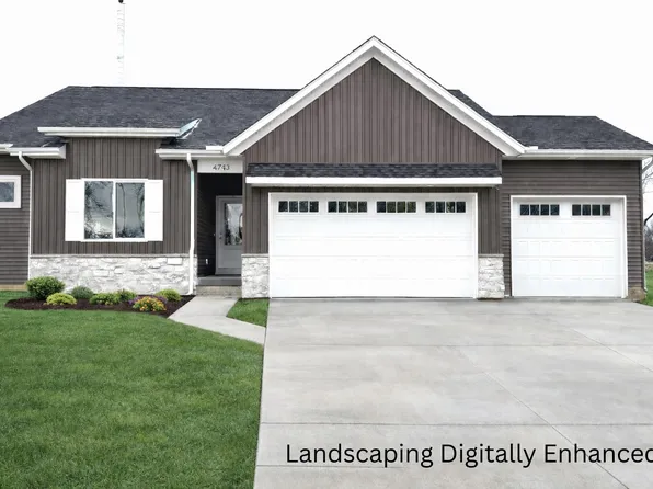 4743 Willow Cir, Davenport, IA 52806