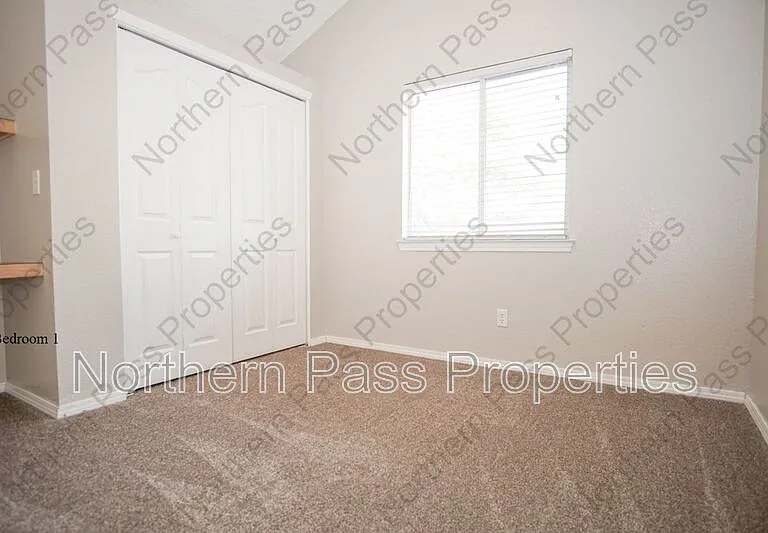 1516 Cherokee Ridge Dr — Photo 12