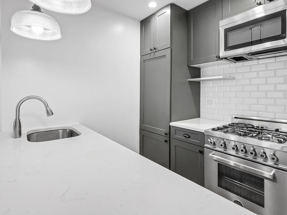 1st image of 51 Irving Pl #1A
