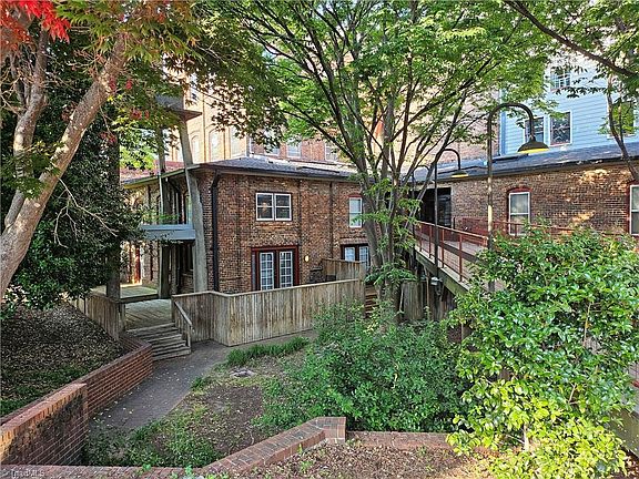 5th image of 801 W McGee St Unit 3