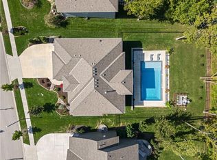 21656 W 93rd Ter, Lenexa, KS 66220