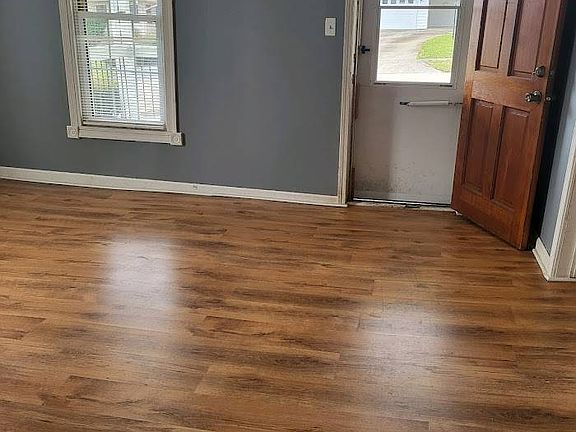 3rd image of 314 N 2nd St
