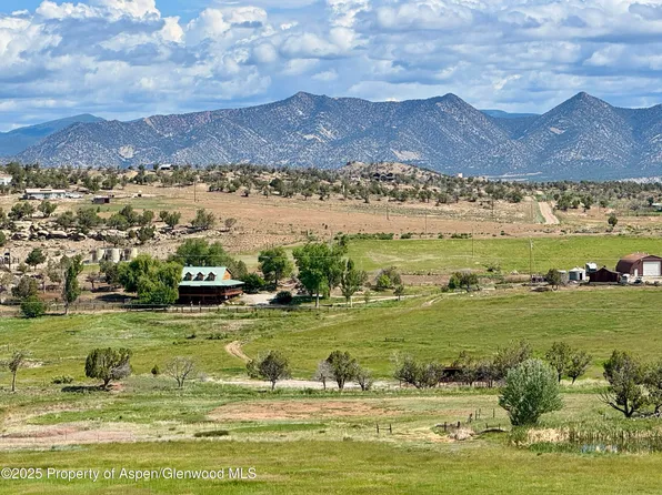 1747 Chipperfield Ln, Silt, CO 81652