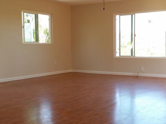 440 Square Foot Great Space