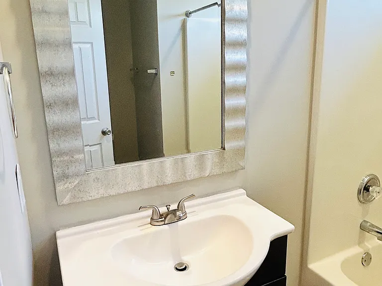 205 Kentshire Ln — Photo 9