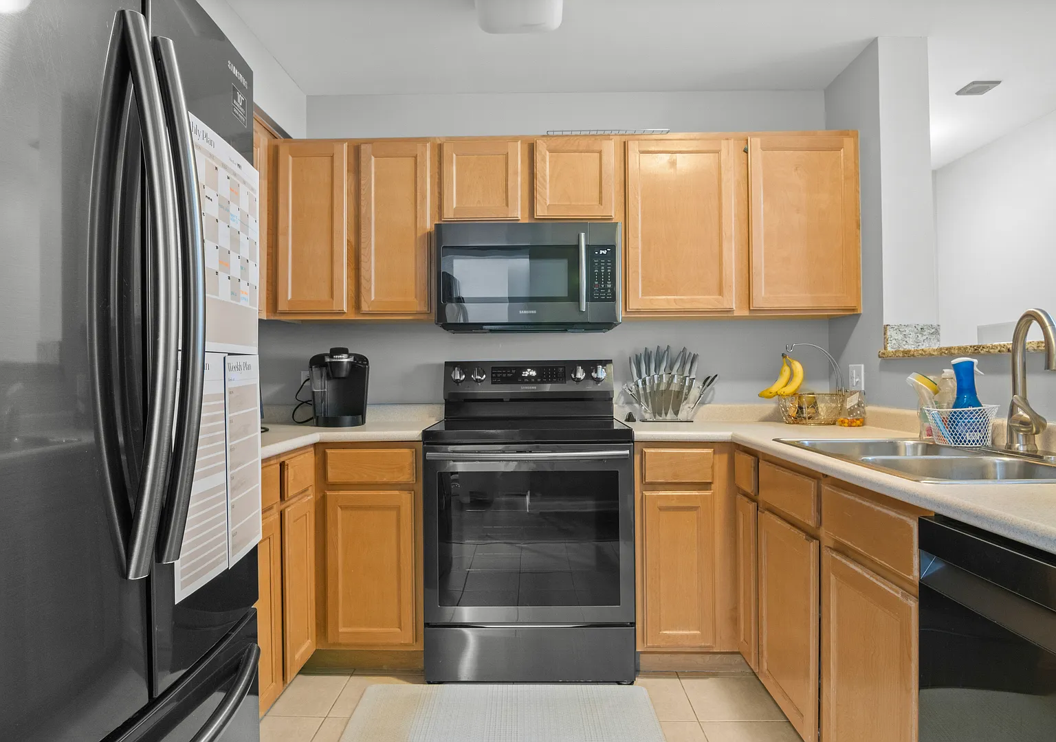 1 bed, 880 sqft, $2,600 — Photo 3
