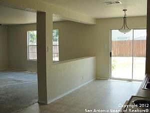 5th image of 10050 Sungate Park