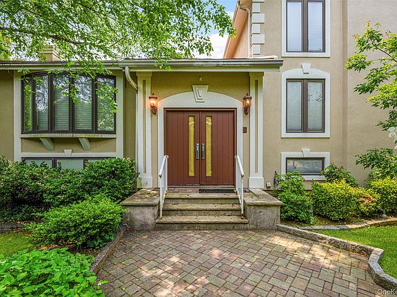 2nd image of 31 Clover Place