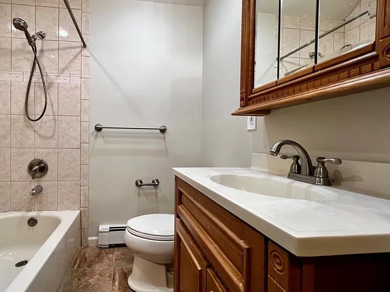131 Goldenrod Ave — Photo 4