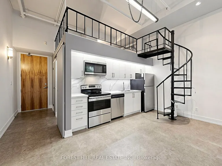 21 Nassau St #301 — Photo 33