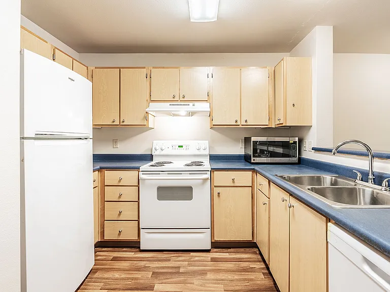 INCOME RESTRICTED Affordable Apartments in Hazelwood! — Photo 20