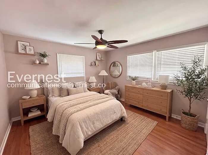 797 Casplan St SW — Photo 2