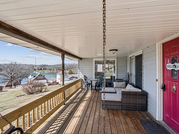5th image of 120 Lakeview Dr
