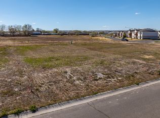1302 N 16th St E, Riverton, WY 82501