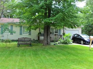9743 Innwood W, Interlochen, MI 49643