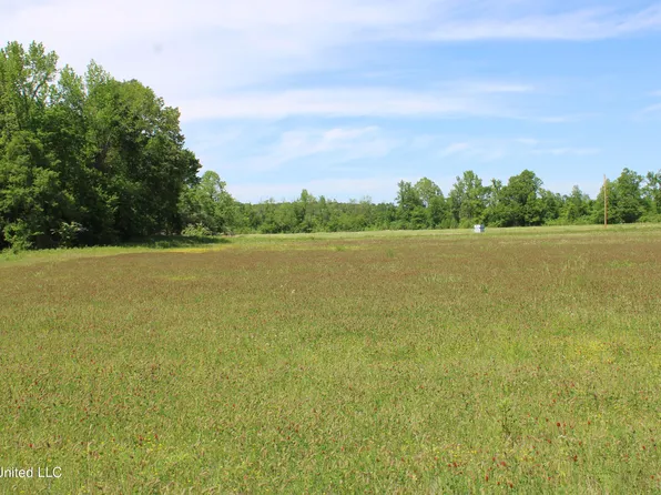 14997 Fairview Rd #6, Byhalia, MS 38611