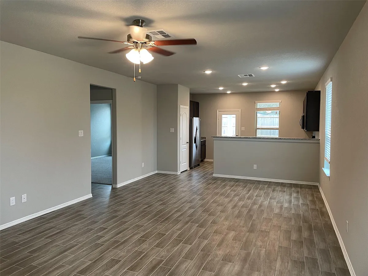 Building Photo - 822 Redinger Ridge Dr