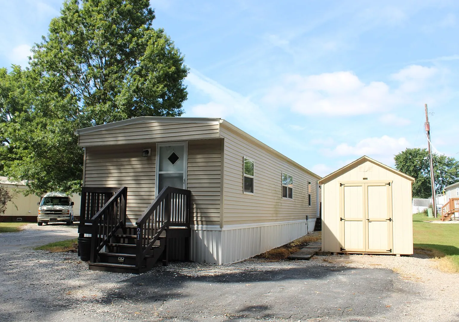 Mobile Home in Newberry Township — Photo 1