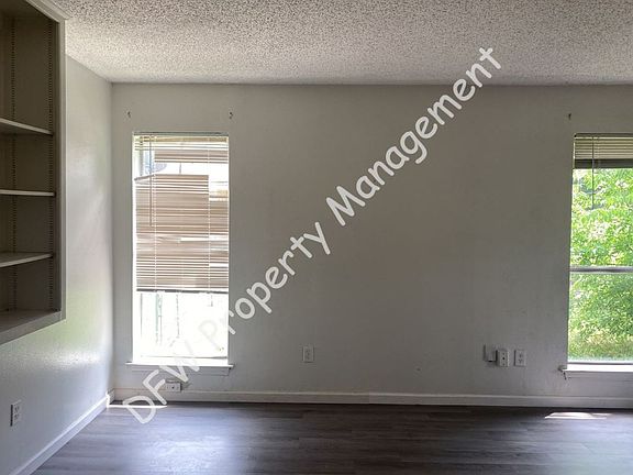 3rd image of 1313 Mulberry Ln