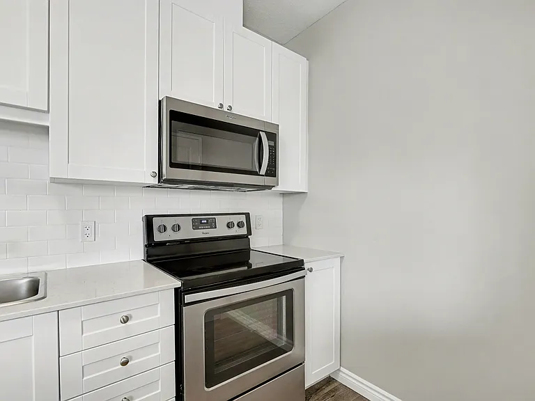 660 Garibaldi Ave — Photo 58