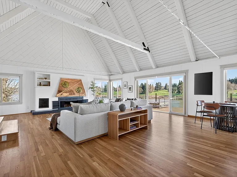 10150 S Riverside Dr — Photo 26