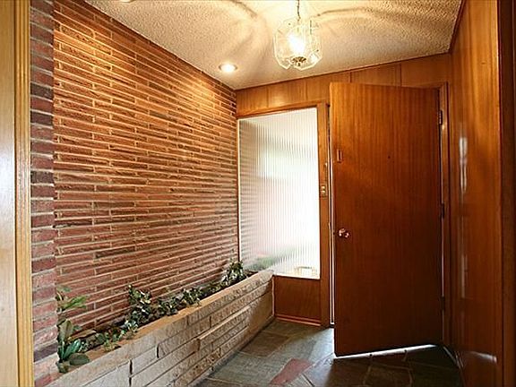 4th image of 12026 Palatine Ave N
