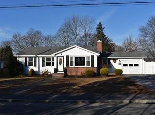 83 Ridgeway Rd, Cranston, RI 02920