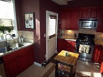 2nd image of 721 E Cypress Ave Unit 102