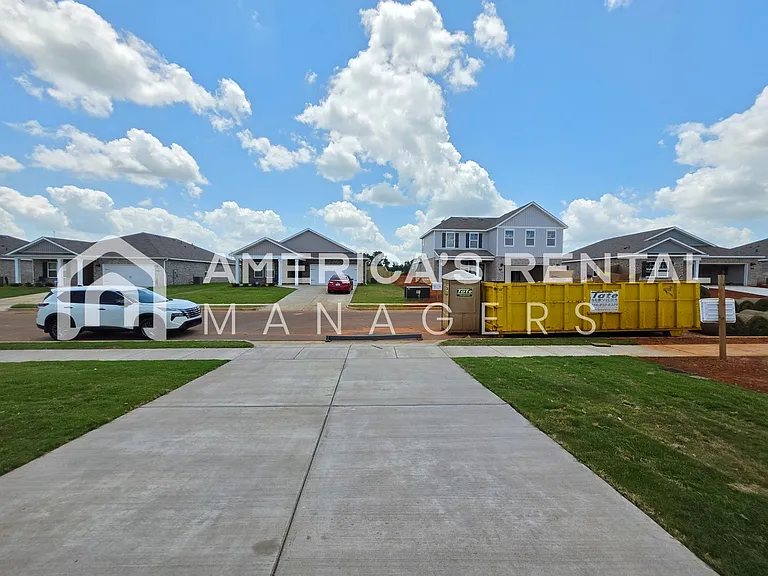 177 Keller Dr — Photo 22