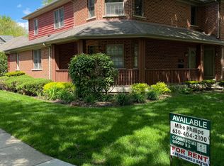 443 W Jefferson Ave, Naperville, IL 60540