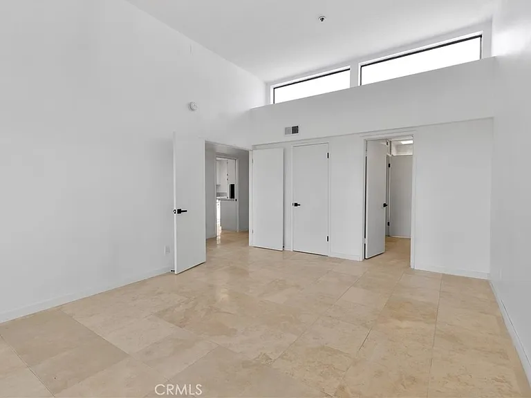 280 Cagney Ln #312 — Photo 8