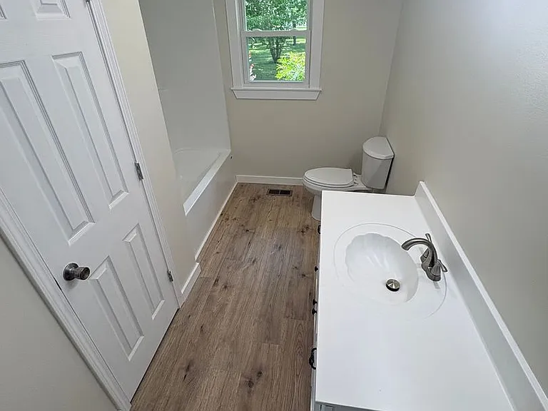 521 Greenwood Dr — Photo 10