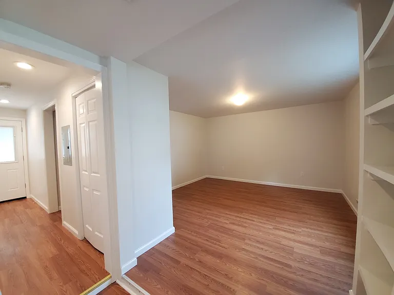 170 Brookfield Ave #1 — Photo 5