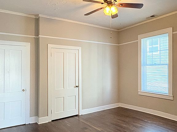 5th image of 1018 Park St