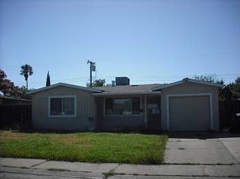 1st image of 5922 69th St
