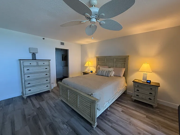 355 S Ocean Dr #807 — Photo 16
