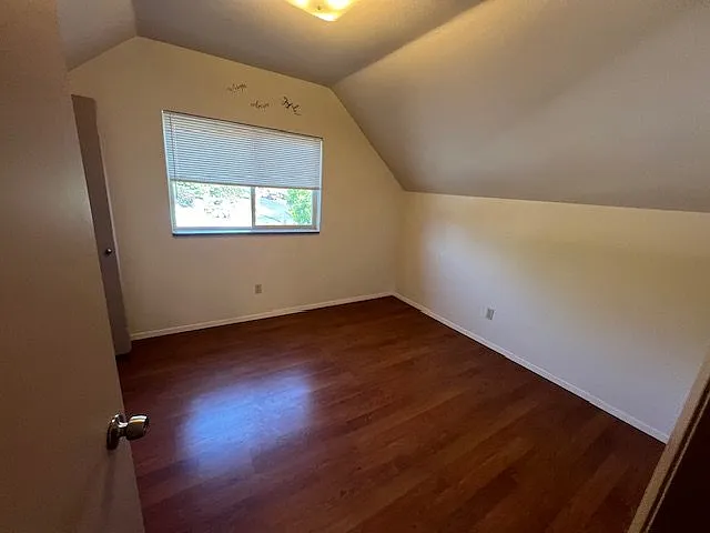 354 NE Penn Ave #3 — Photo 6