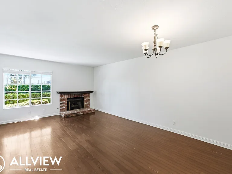 2055 W Lafayette Dr — Photo 8