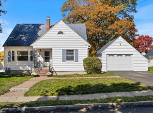 12 Emery St, Methuen, MA 01844